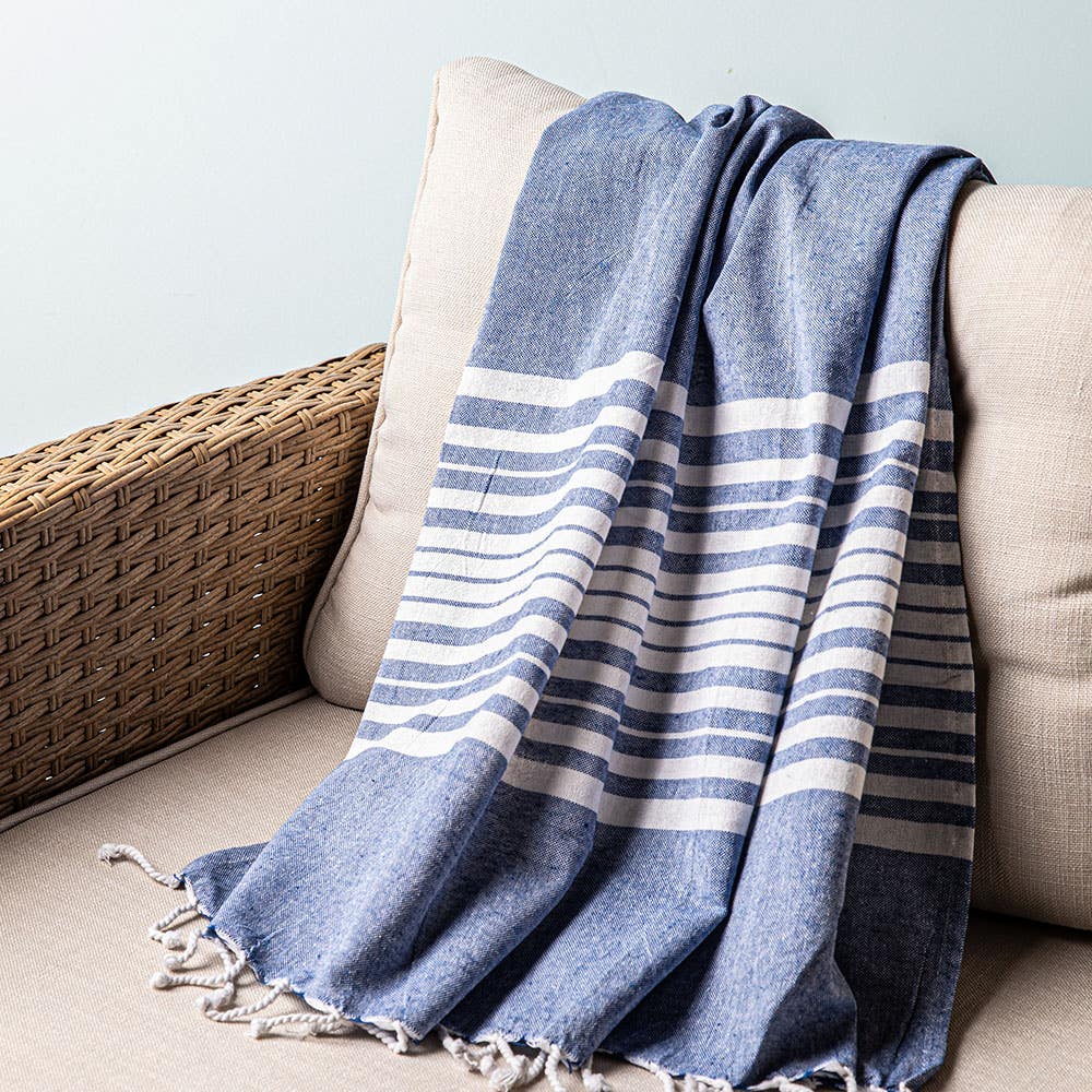 KSP Gaia 'Oceano' Handloom Towel 35" x 72" (Blue/White)