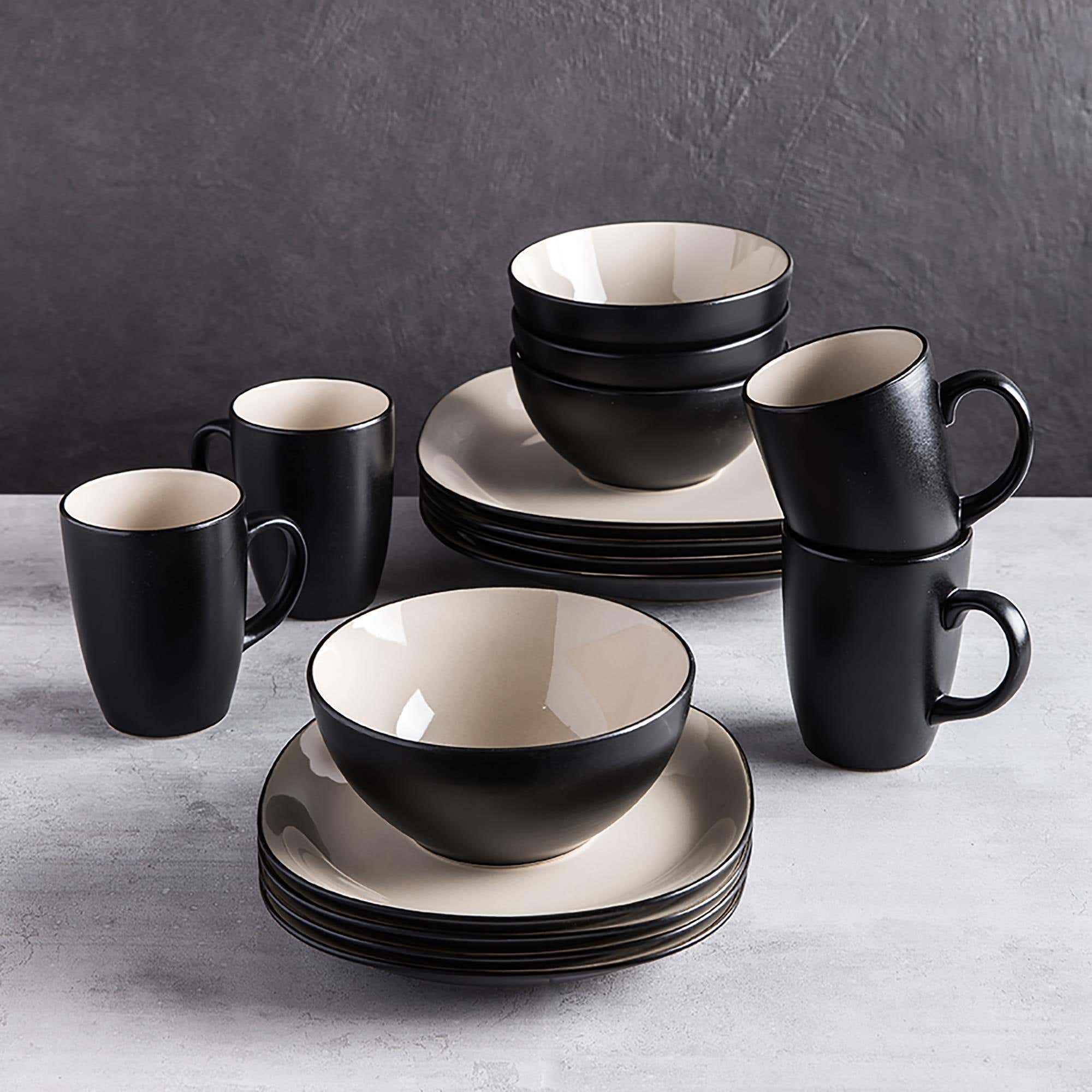 Thomson Pottery Fontana Stoneware Dinnerware Set of 16 Black