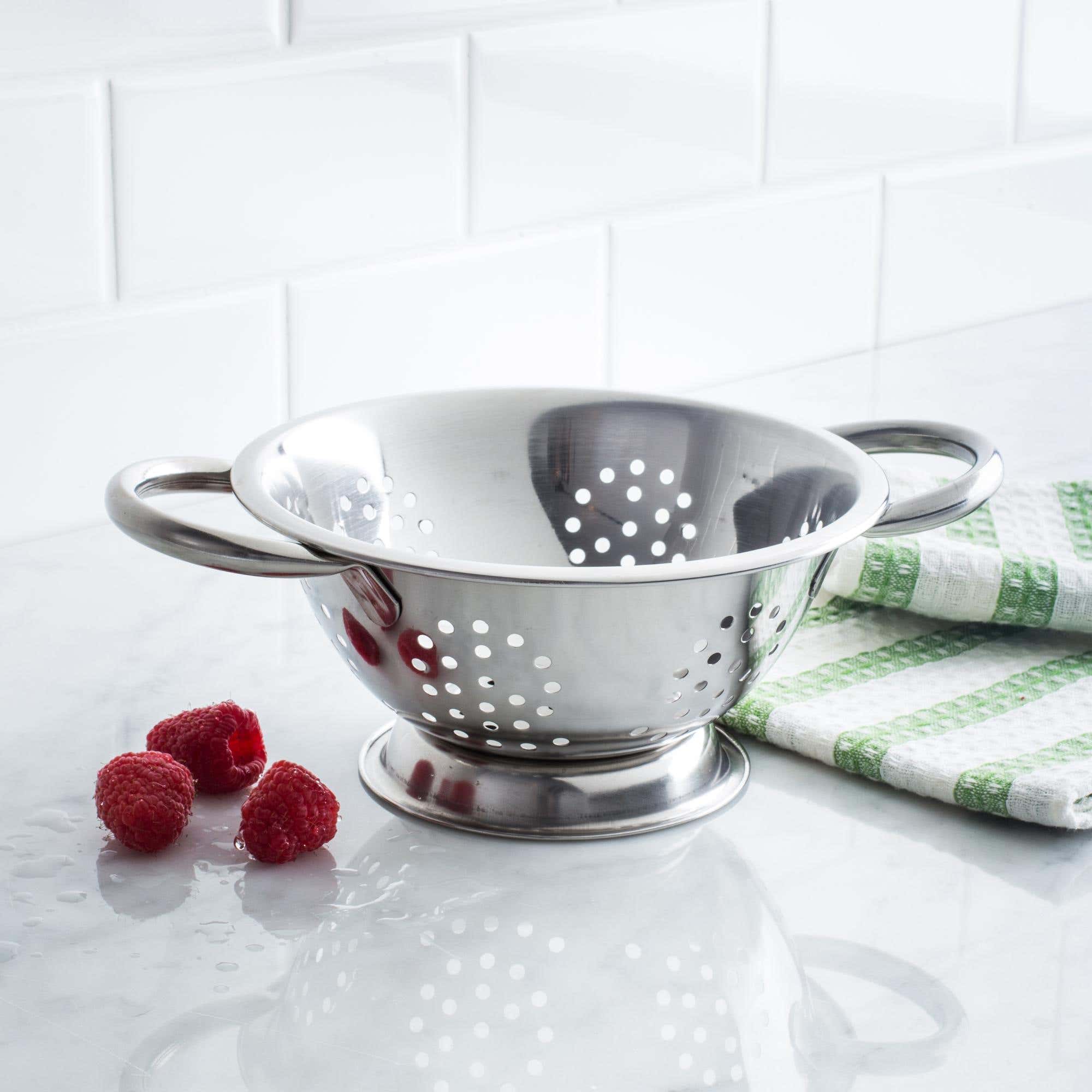 Mini store metal colander