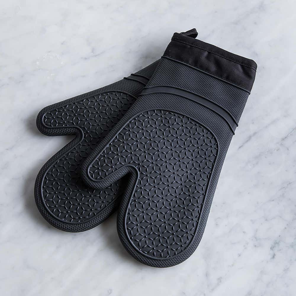 93651_KSP_Luxe_Lined_Silicone_Oven_Mitt___Set_of_2__Black