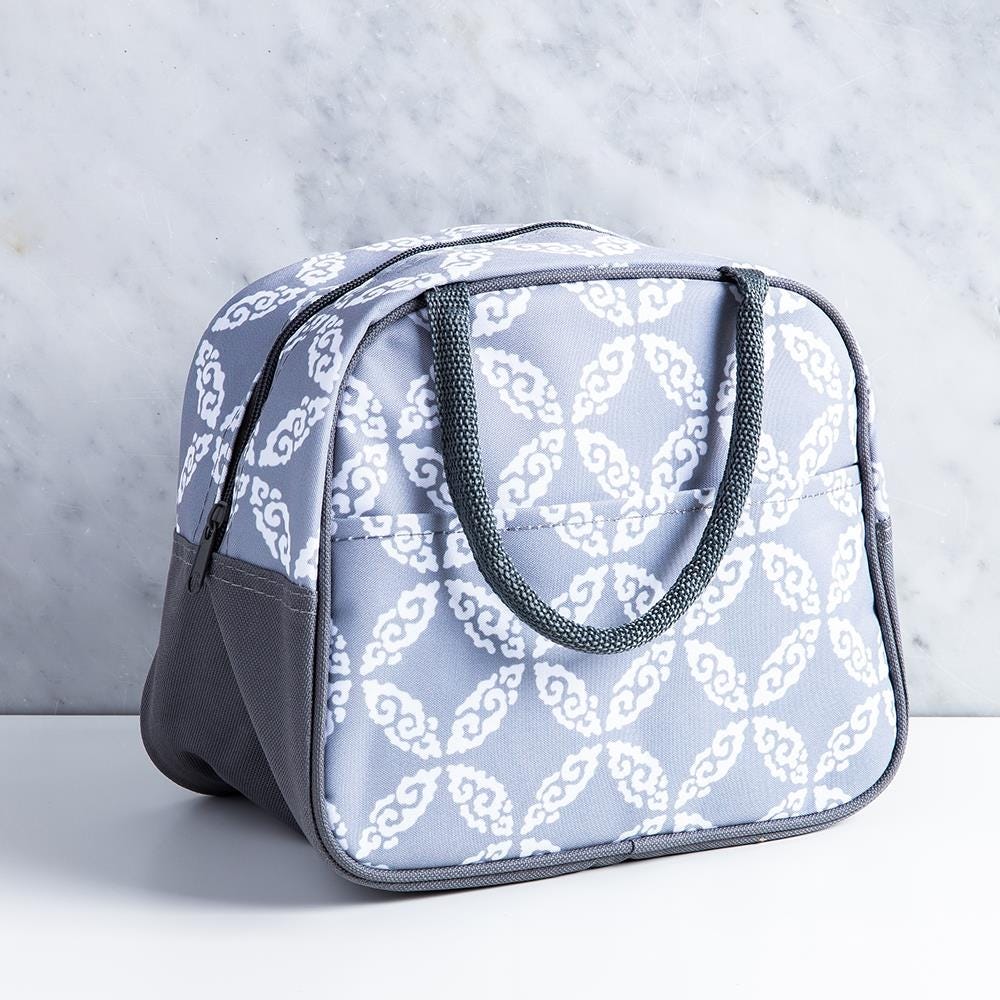 Insulated duffle deals bag